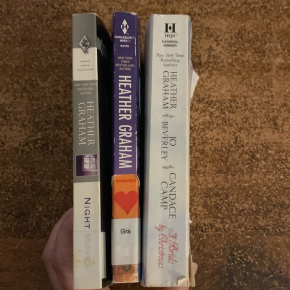 (3 for $20)3 Heather Graham novels softcover - Picture 2 of 8